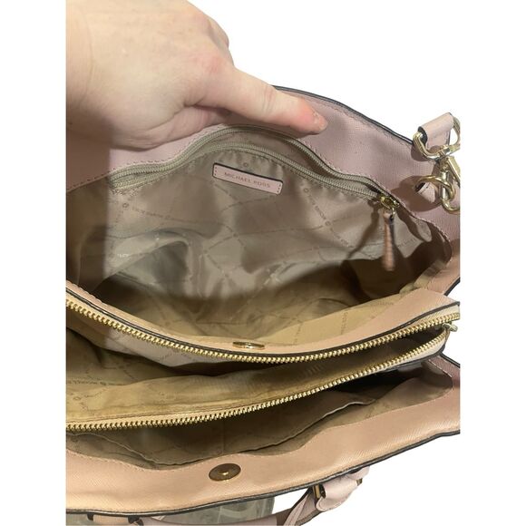 Michael KORS Sheila Satchel - Picture 8 of 10